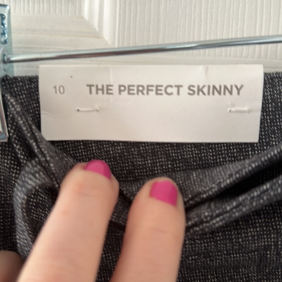LOFT The Perfect Skinny Pants - Picture 2 of 6